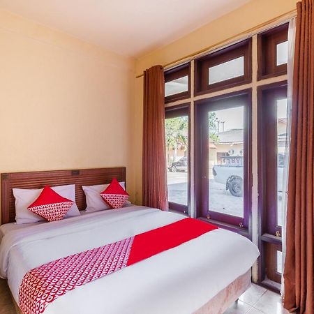 Oyo 3107 Hotel Temindung Samarinda Bagian luar foto
